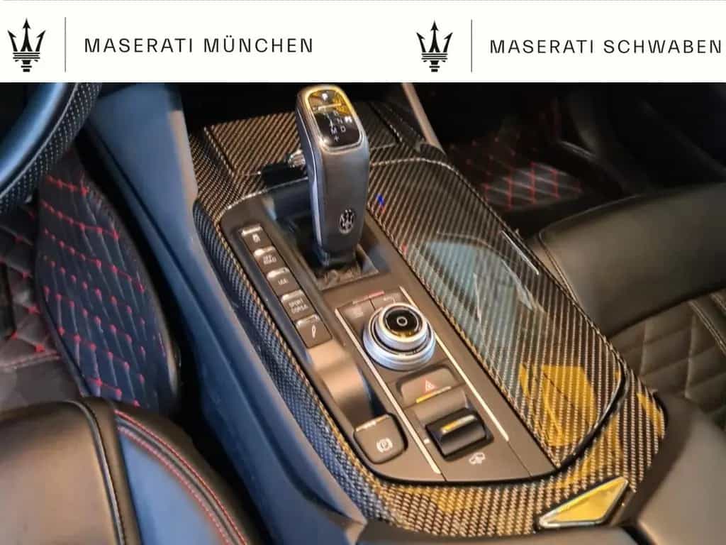Maserati Levante TROFEO/Exclusiv Interieur/22-Zoll 08/2020-photo-13