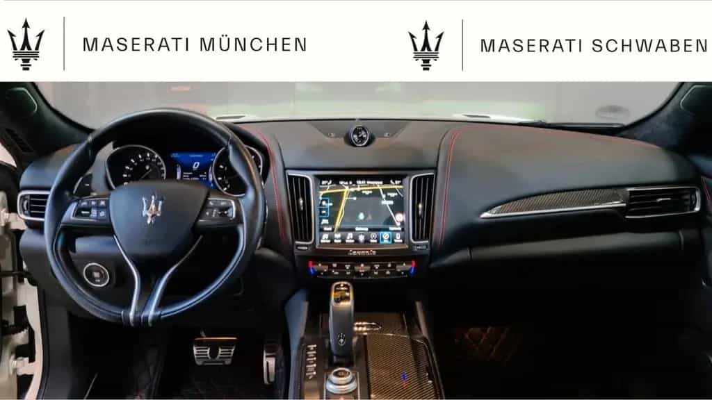 Maserati Levante TROFEO/Exclusiv Interieur/22-Zoll 08/2020-photo-19