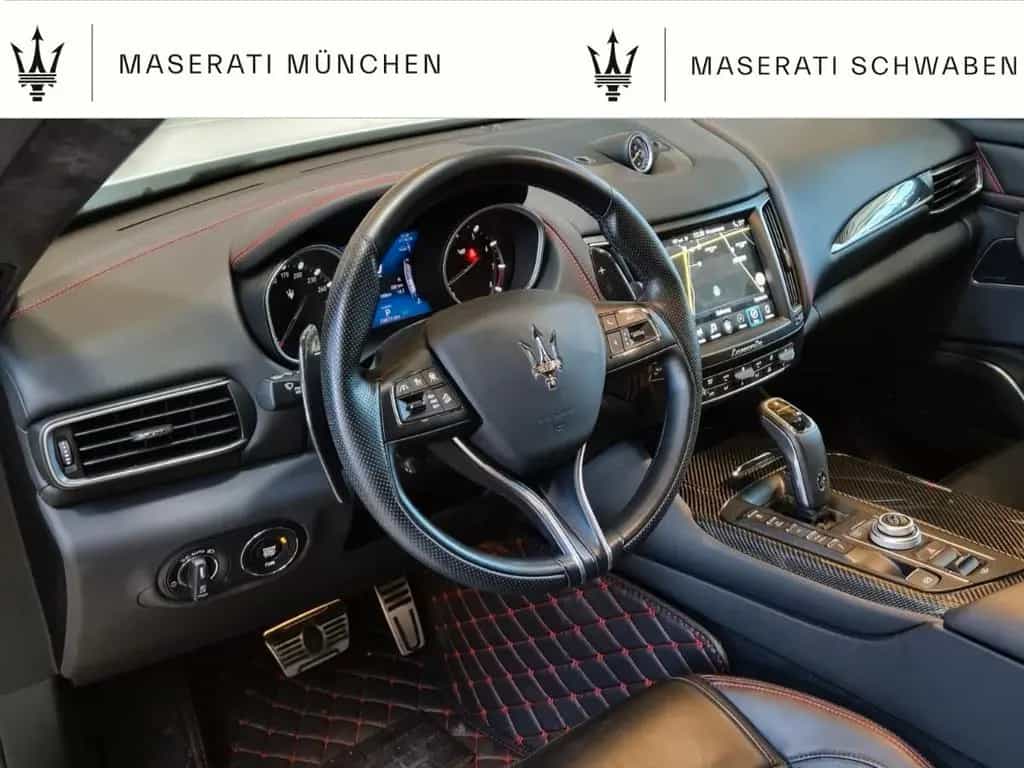 Maserati Levante TROFEO/Exclusiv Interieur/22-Zoll 08/2020-photo-3
