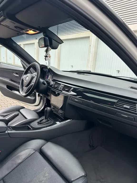 ALPINA D3 2,0 Bi-Turbo SWITCH-TRONIC - 02/2010-photo-6