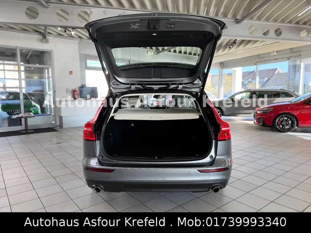 Volvo V60 T4 Geartronic Momentum Pro Navi*SHZ*RFK 06/2020-photo-15