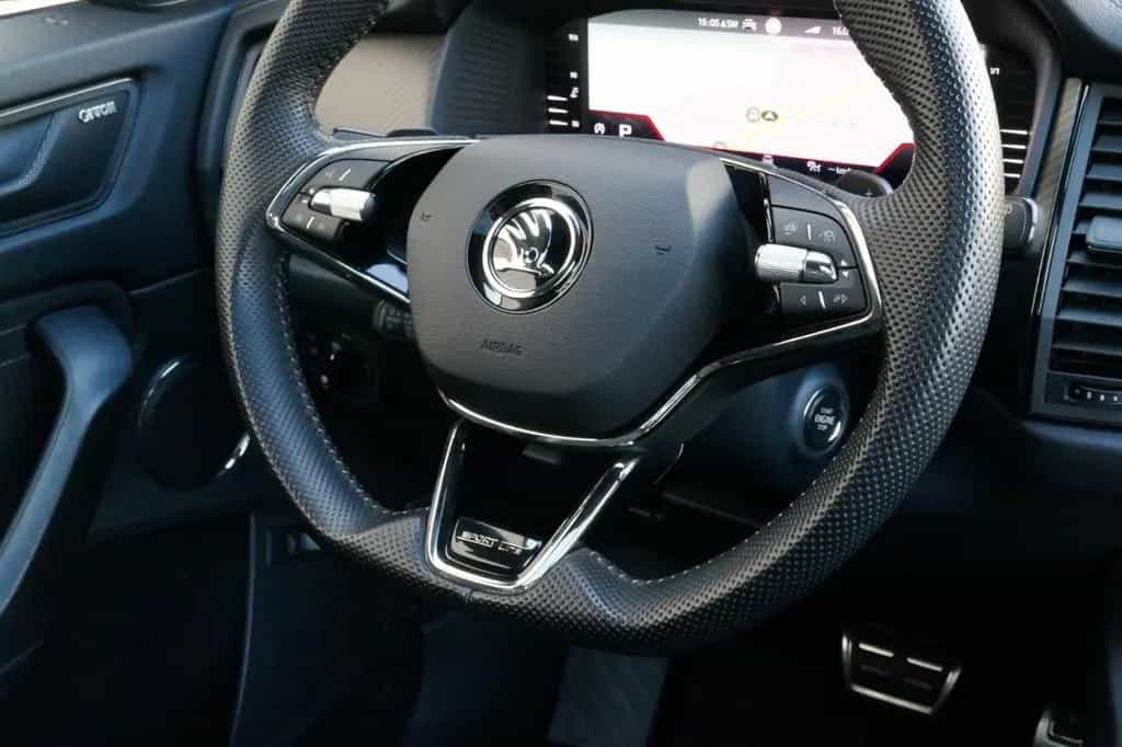 Skoda Kodiaq Sportline 4x4 Pano 360Cam Standheiz. AHK 07/2022-photo-19