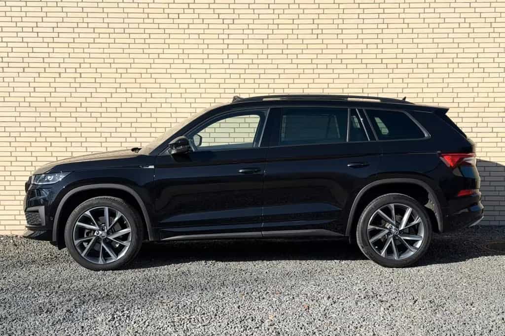 Skoda Kodiaq Sportline 4x4 Pano 360Cam Standheiz. AHK 07/2022-photo-4