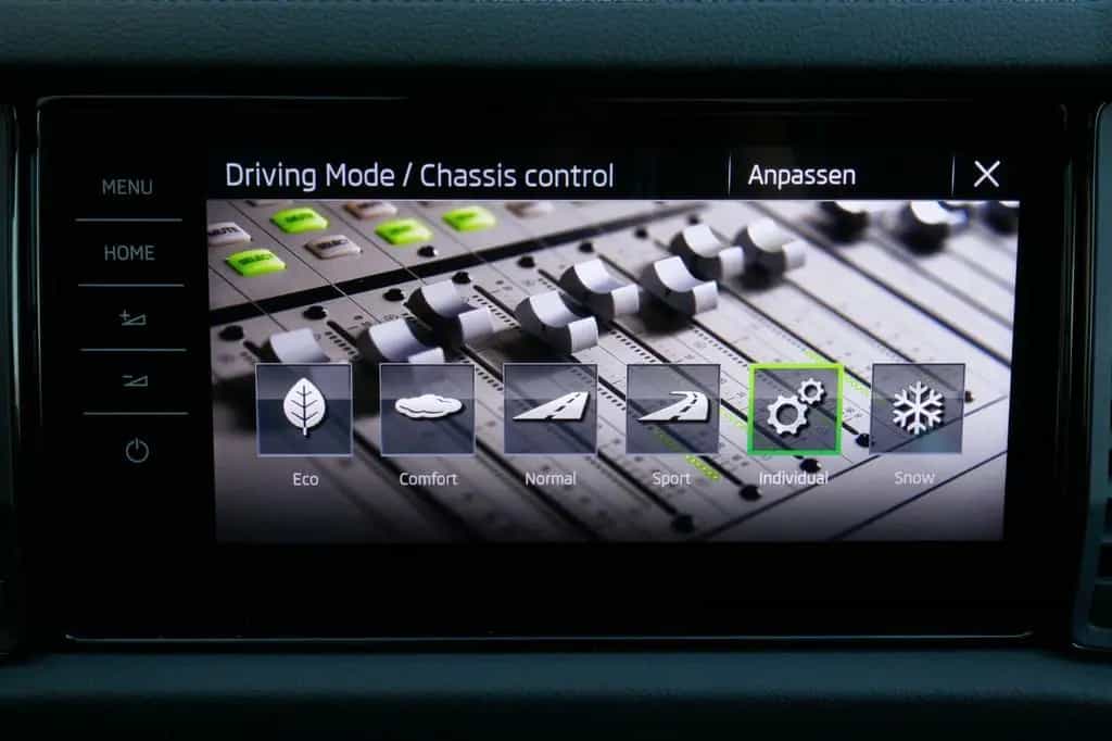 Skoda Kodiaq Sportline 4x4 Pano 360Cam Standheiz. AHK 07/2022-photo-46