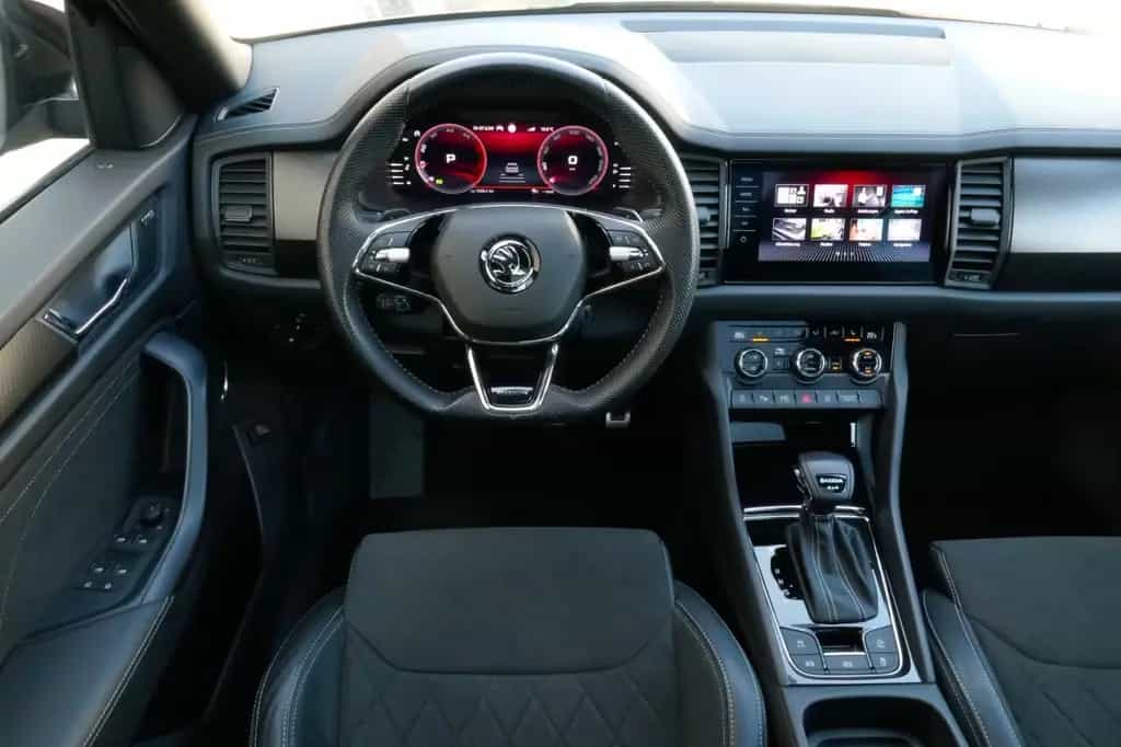 Skoda Kodiaq Sportline 4x4 Pano 360Cam Standheiz. AHK 07/2022-photo-9