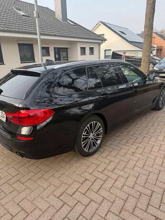 BMW 5 Series 520 d xdrive virtuell Display 09/2020-photo-3