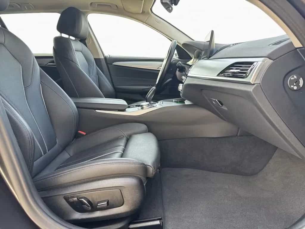 BMW 520 d Touring Aut. Pano,DAPro,HuD,ParkAss,LiCoPro 02/2022-photo-10