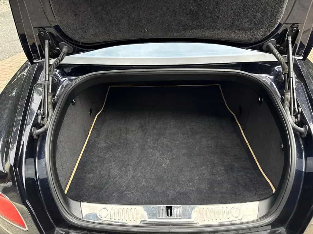Bentley Continental Flying Spur 4.0 V8 Service Neu 07/2015-photo-29