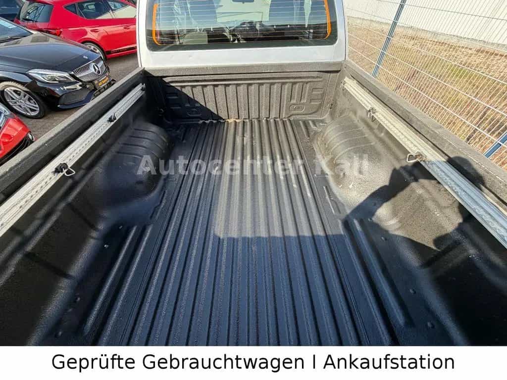 Isuzu D-Max Space Cab 4WD Basis. AUTOM 06/2019-photo-11