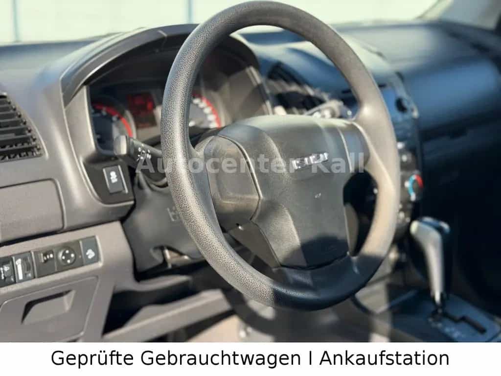 Isuzu D-Max Space Cab 4WD Basis. AUTOM 06/2019-photo-7