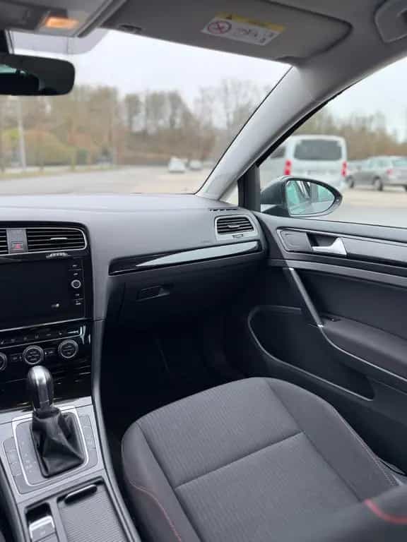 Volkswagen Golf VII Lim. Sound Start-Stopp 12/2017-photo-6