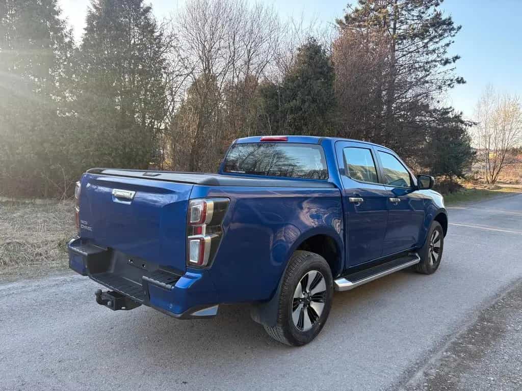 Isuzu D-Max 03/2023-photo-5