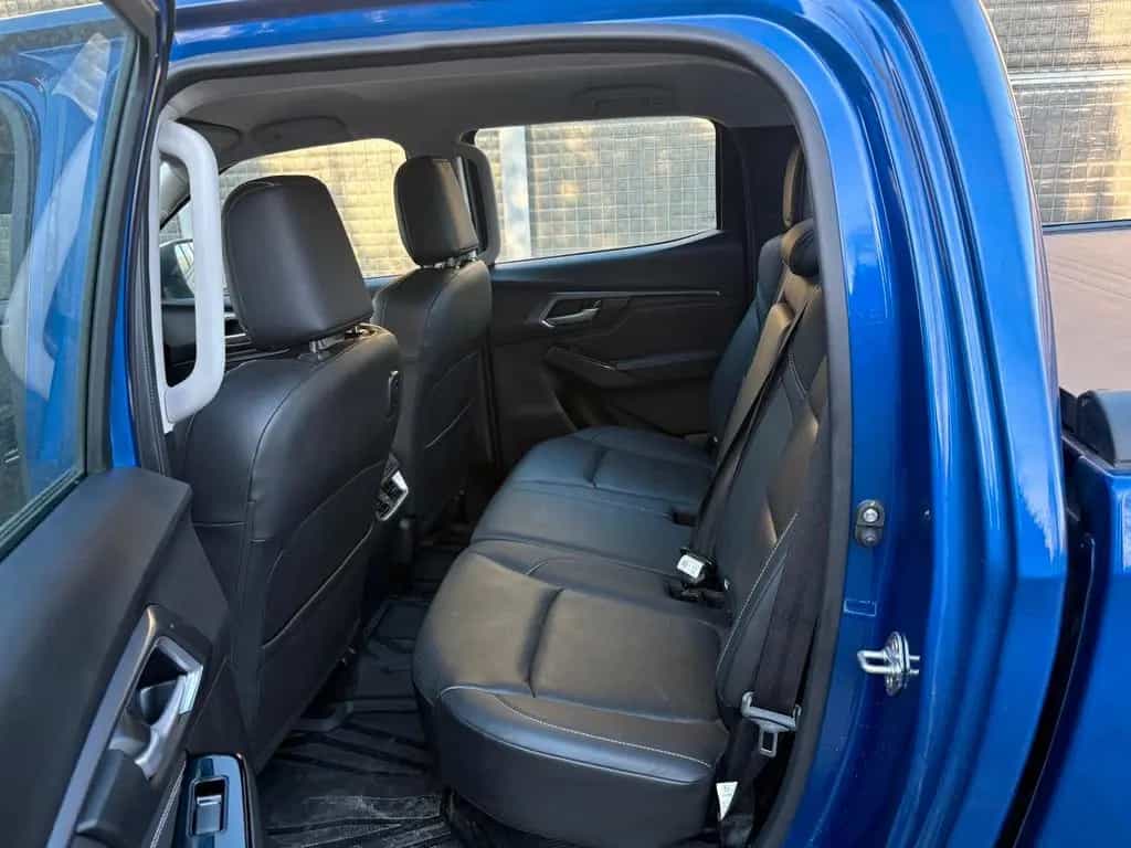 Isuzu D-Max 03/2023-photo-8