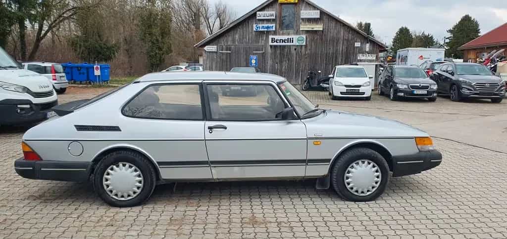 Saab 900 07/1990-photo-22