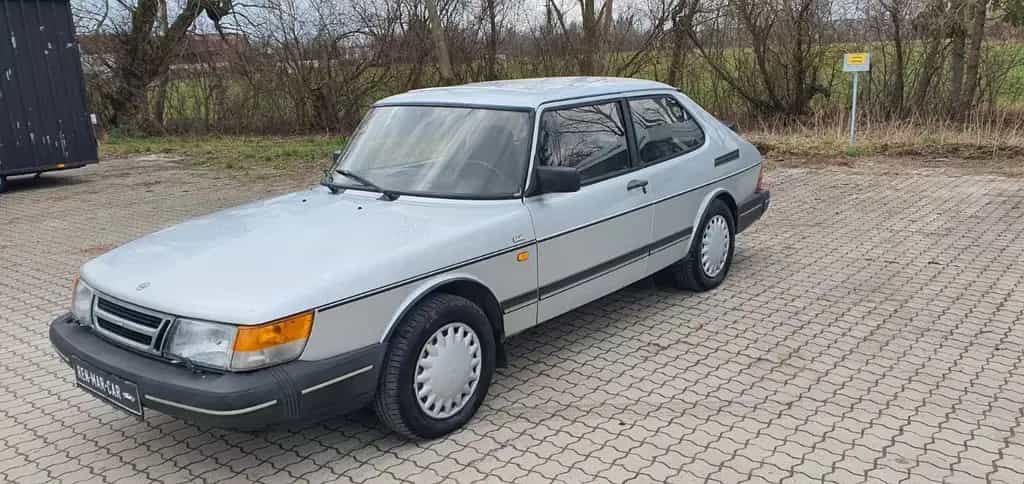 Saab 900 07/1990-photo-24
