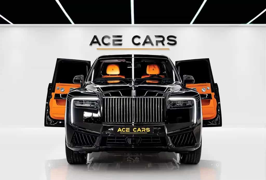 Rolls-Royce Cullinan Black Badge Production 26 4 Seats Feetr null-photo-2