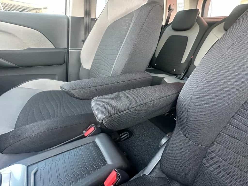 Citroën C4 Picasso/Spacetourer 130 PS HU neu Navi SH 09/2016-photo-17