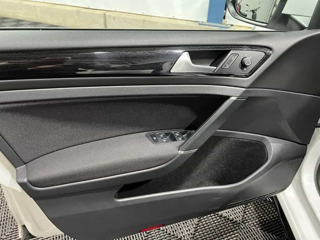 Volkswagen Golf VII 1,4TSI R-Line *Navi *ACC 03/2018-photo-20
