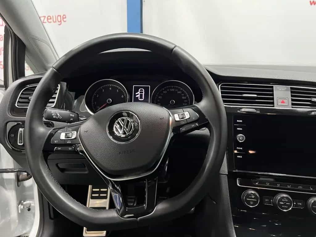 Volkswagen Golf VII 1,4TSI R-Line *Navi *ACC 03/2018-photo-23