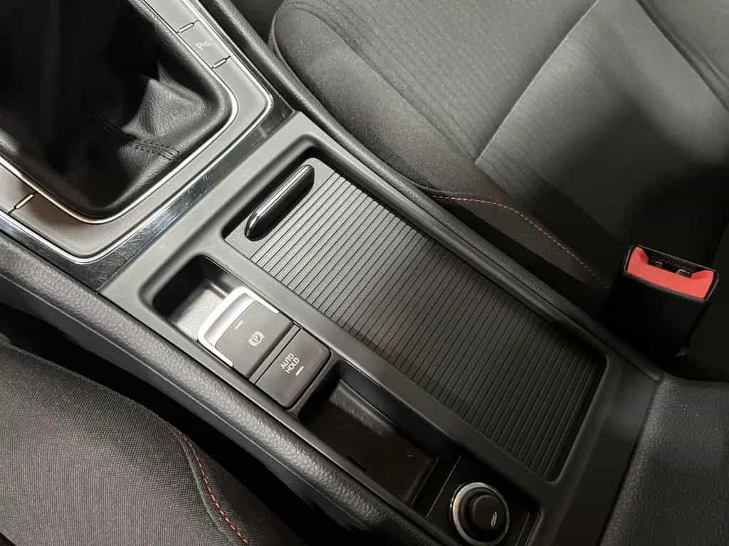 Volkswagen Golf VII 1,4TSI R-Line *Navi *ACC 03/2018-photo-31
