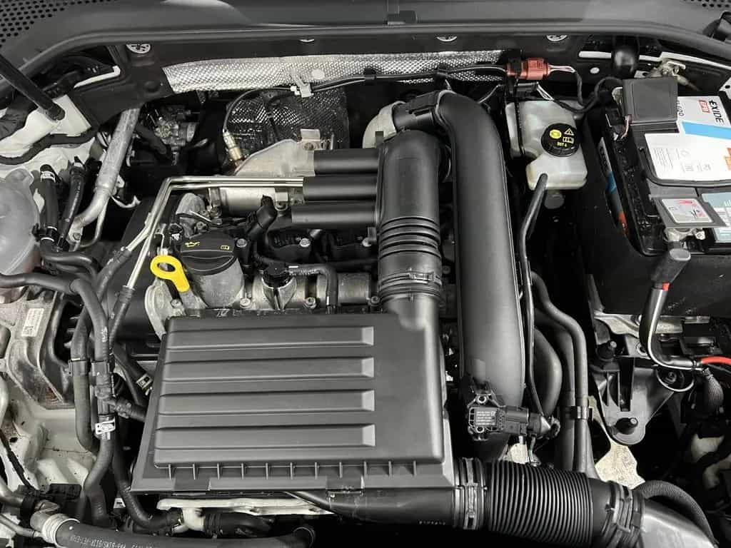 Volkswagen Golf VII 1,4TSI R-Line *Navi *ACC 03/2018-photo-41
