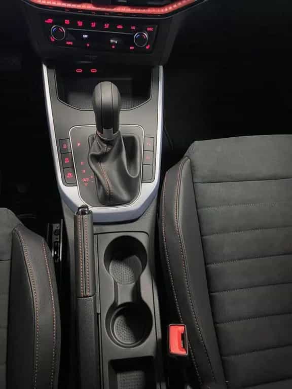 Seat Arona TSI FR DSG+AHK+5 Ja. GARANTIE+SPURWECHSEL+ 03/2026-photo-16