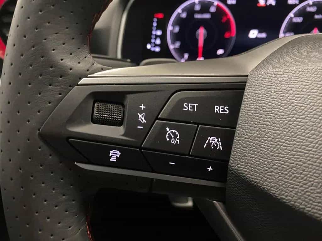 Seat Arona TSI FR DSG+AHK+5 Ja. GARANTIE+SPURWECHSEL+ 03/2026-photo-8