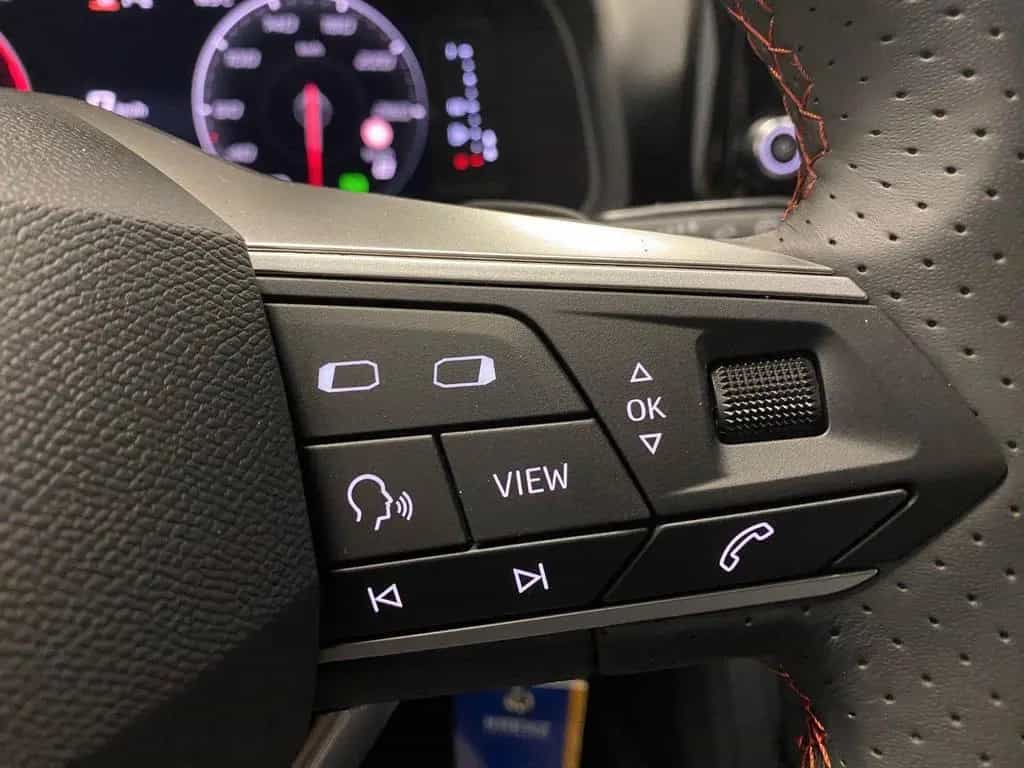 Seat Arona TSI FR DSG+AHK+5 Ja. GARANTIE+SPURWECHSEL+ 03/2026-photo-9