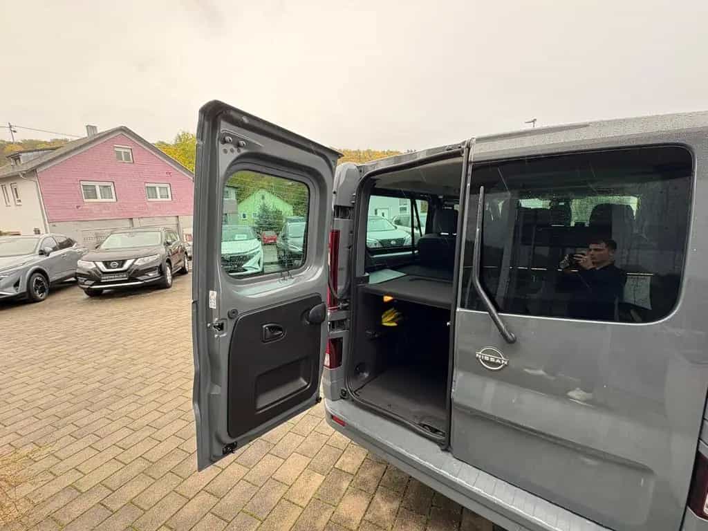 Nissan Primastar Kombi L2H1 Tekna dCI 170 3.0t ACC+LED 10/2025-photo-6