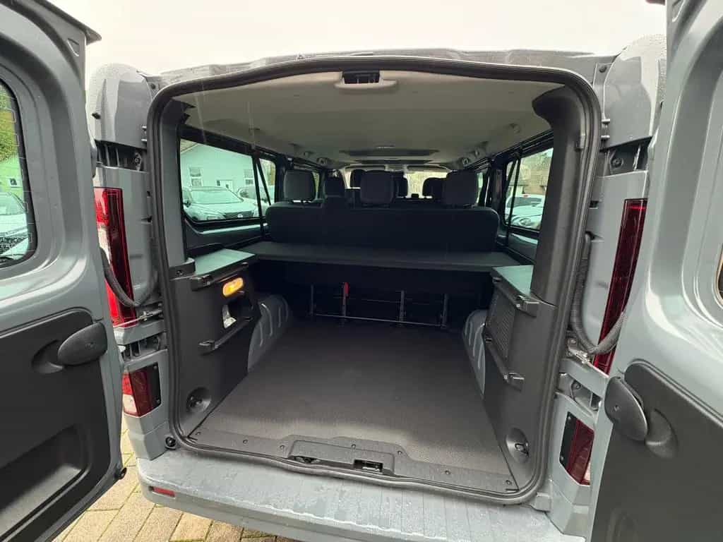 Nissan Primastar Kombi L2H1 Tekna dCI 170 3.0t ACC+LED 10/2025-photo-7