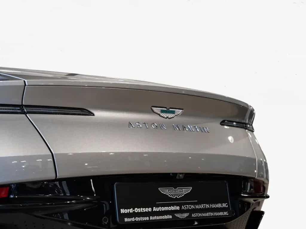 Aston Martin DB12 Volante Aston Martin Hamburg 04/2026-photo-27
