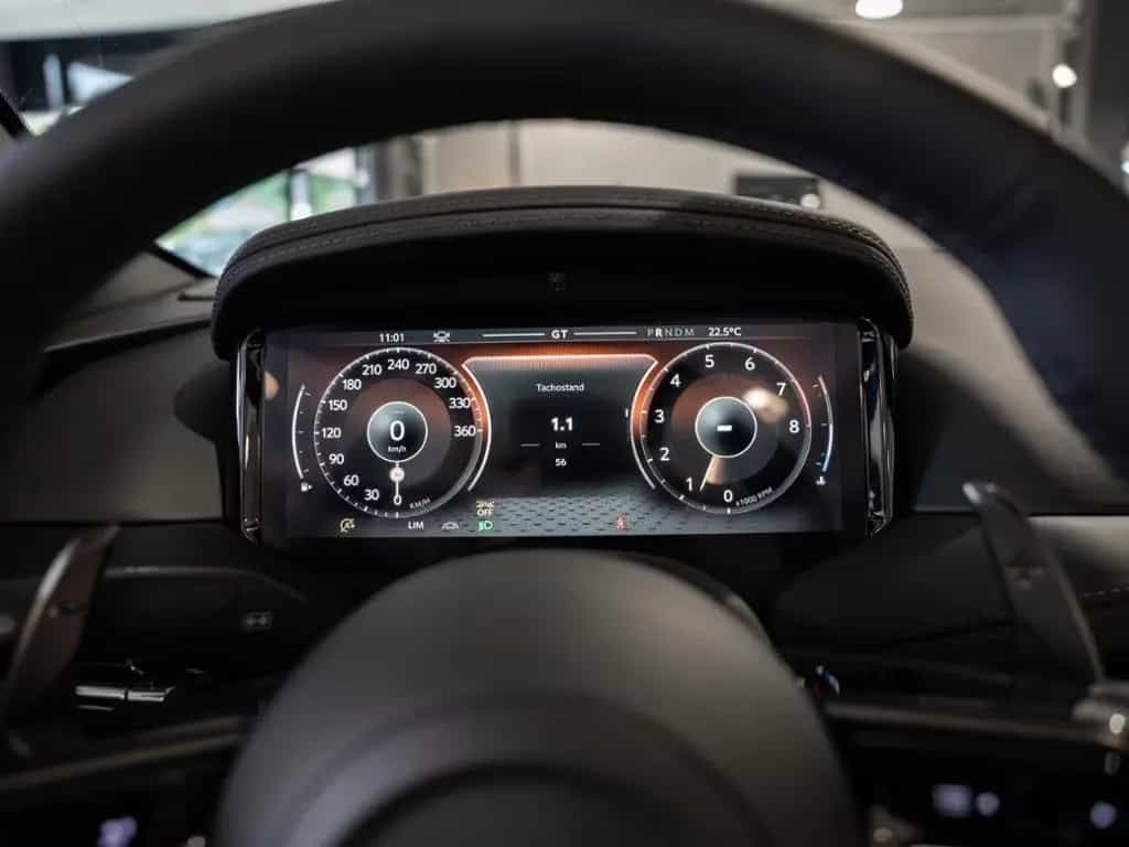 Aston Martin DB12 Volante Aston Martin Hamburg 04/2026-photo-5