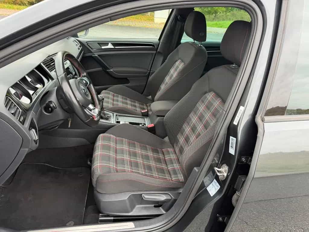 Volkswagen Golf VII Lim. GTI Performance BMT 03/2014-photo-17
