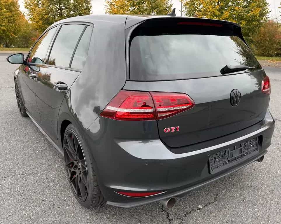 Volkswagen Golf VII Lim. GTI Performance BMT 03/2014-photo-6
