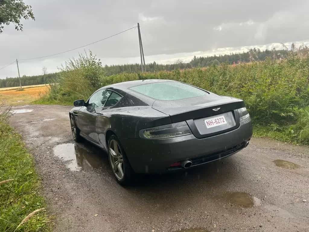 Aston Martin DB9 5.9 Touchtronic - 03/2006-photo-4