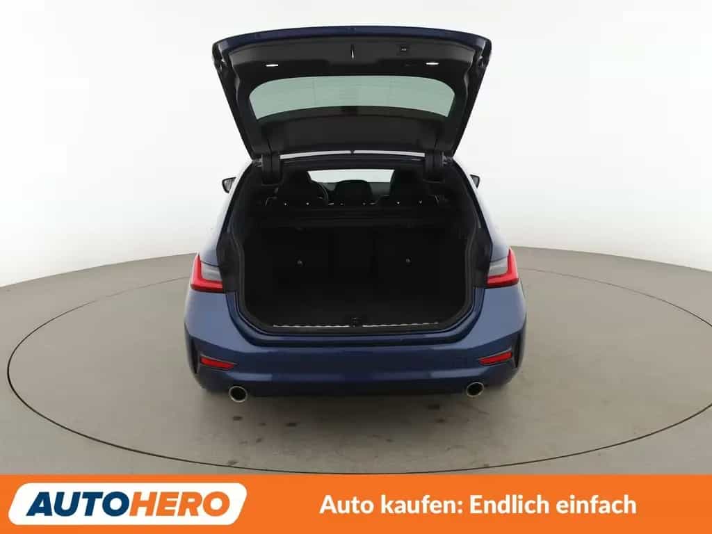 BMW 3 Series 320i Sport Line Aut.*NAVI*LED*TEMPO*CAM*PDC*SHZ* 03/2021-photo-16