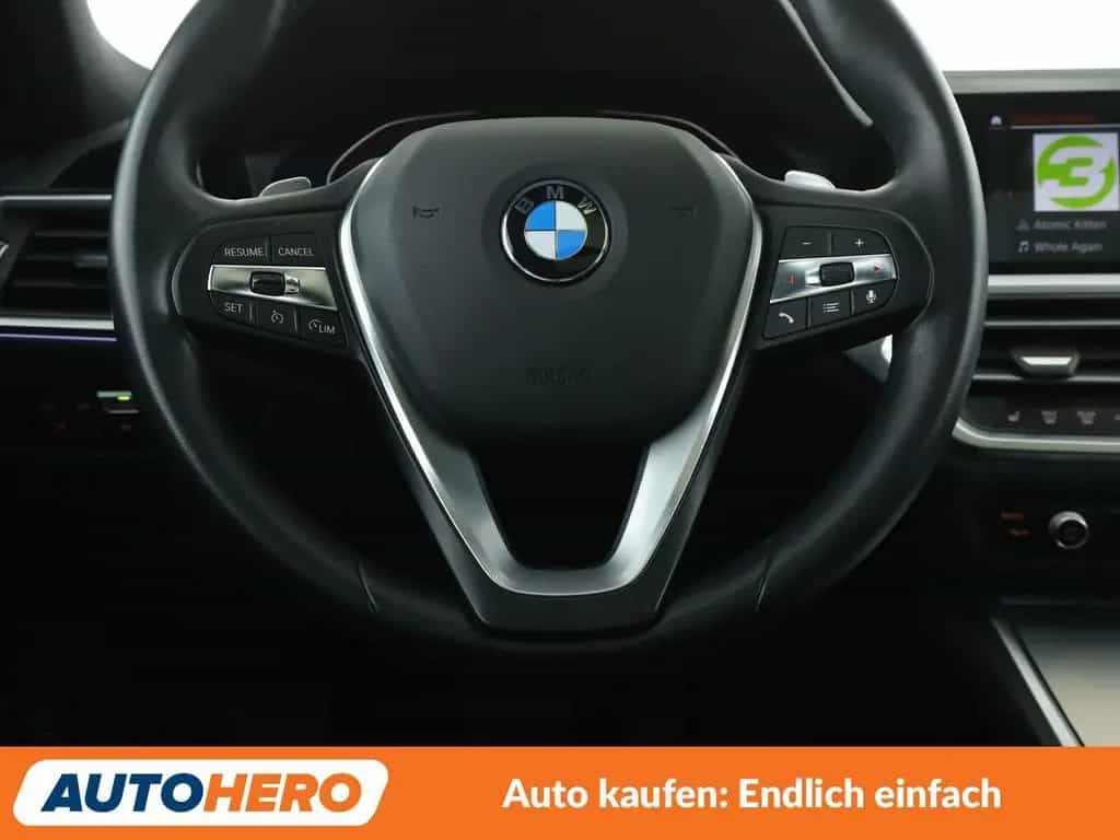 BMW 3 Series 320i Sport Line Aut.*NAVI*LED*TEMPO*CAM*PDC*SHZ* 03/2021-photo-18