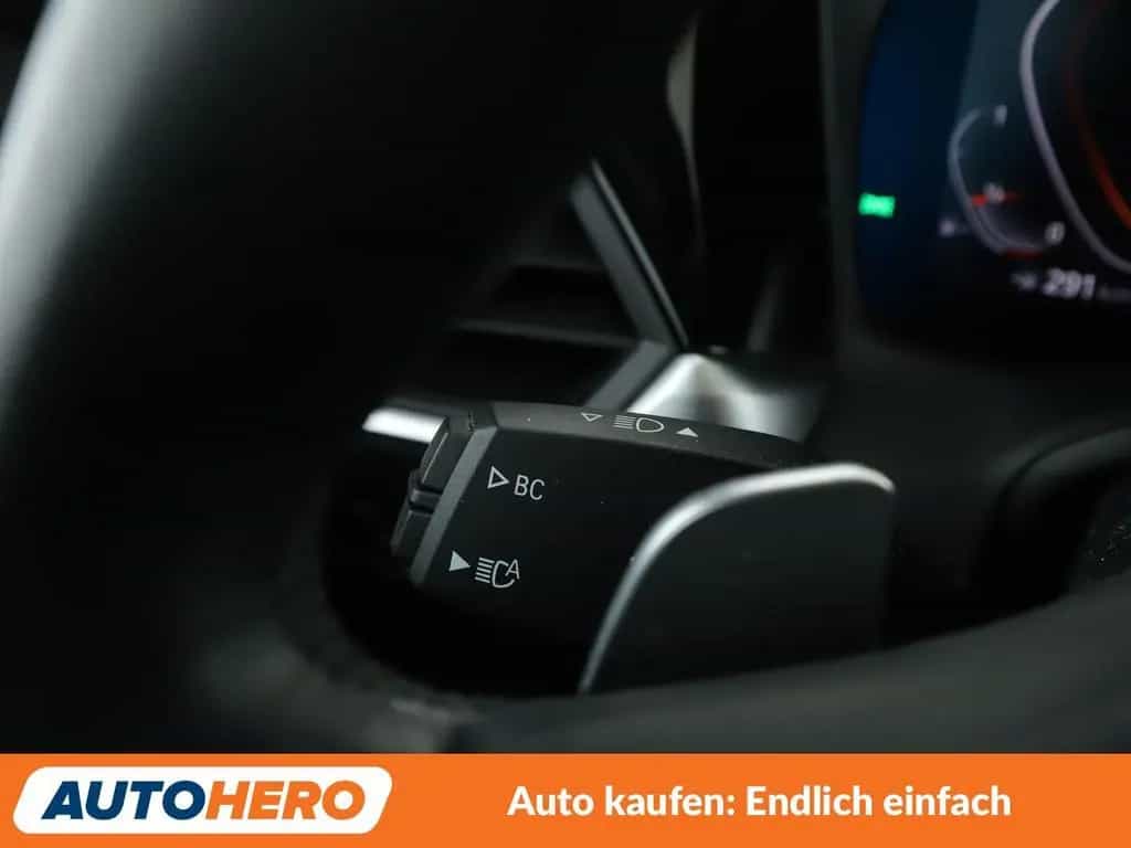 BMW 3 Series 320i Sport Line Aut.*NAVI*LED*TEMPO*CAM*PDC*SHZ* 03/2021-photo-28