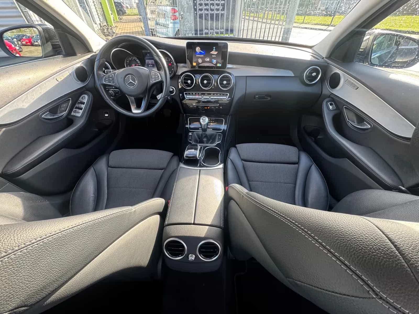 Mercedes-Benz C-Class 180 11/2014-photo-10