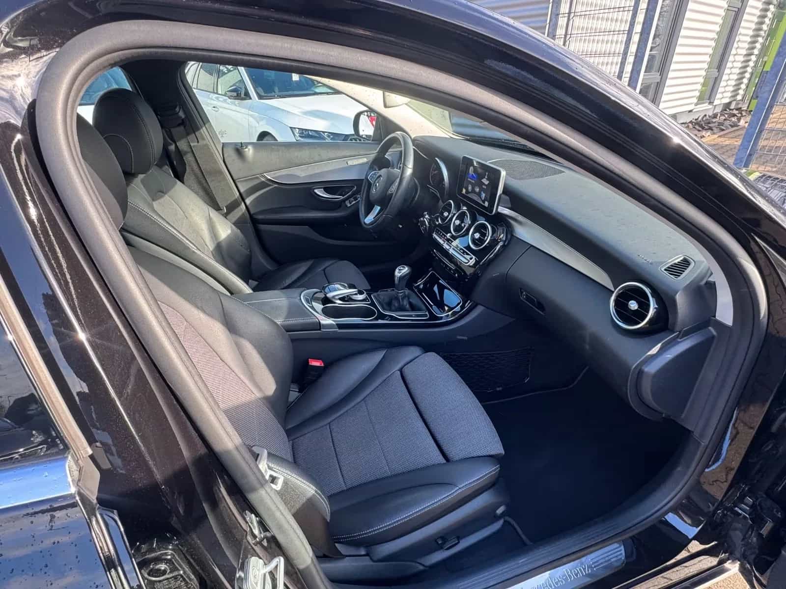 Mercedes-Benz C-Class 180 11/2014-photo-12