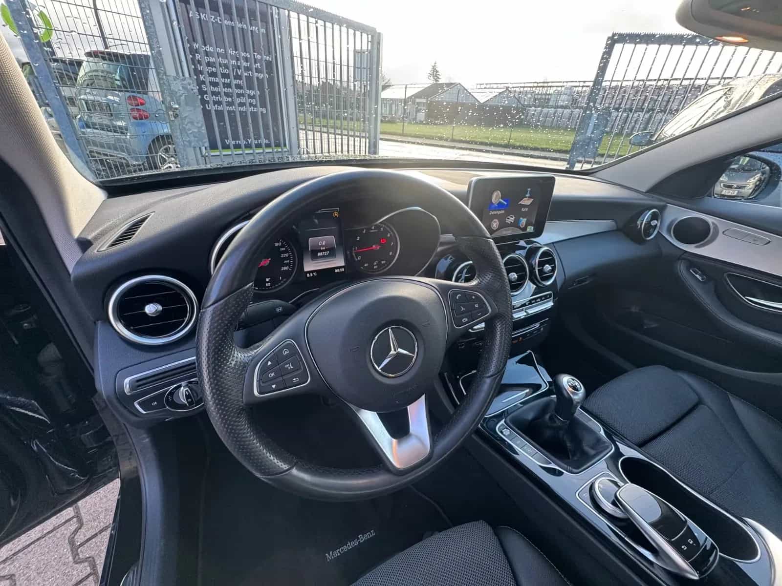 Mercedes-Benz C-Class 180 11/2014-photo-15