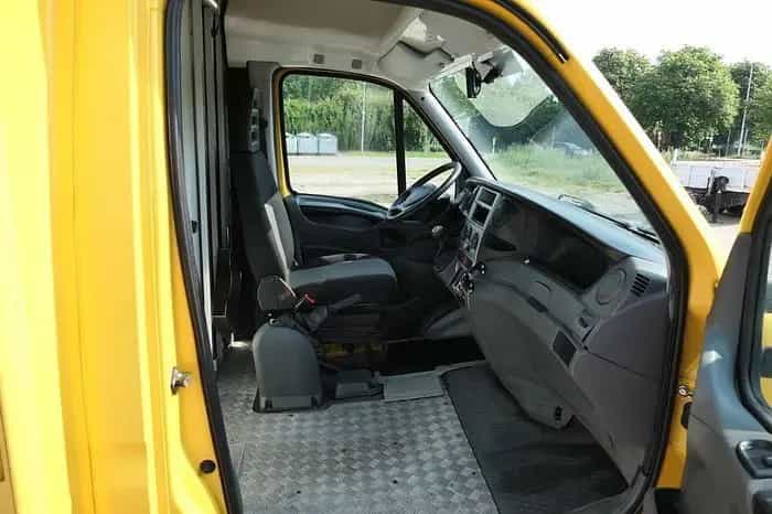 Iveco Daily T* Transporter*Postkoffer*WoMo 05/2010-photo-6