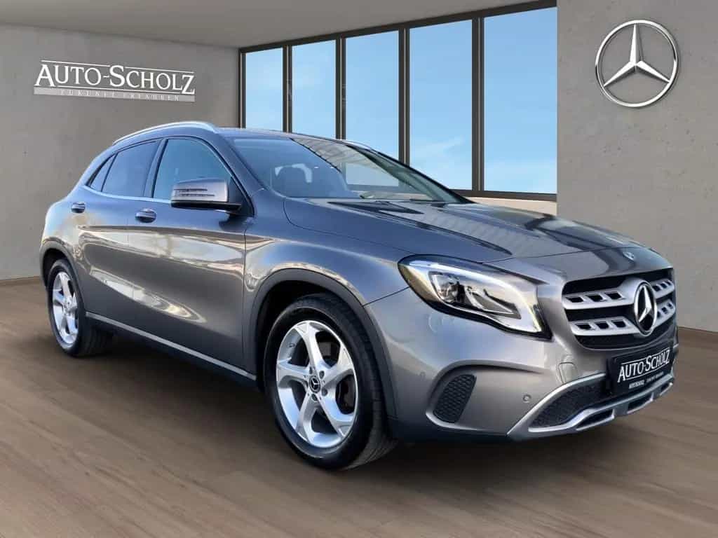Mercedes-Benz GLA-Class 250 URBAN+AHK+LED+FLA+AMBI+TOTWINKEL+AMBIENT 04/2018-photo-15