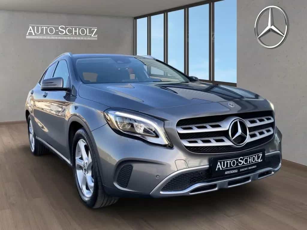 Mercedes-Benz GLA-Class 250 URBAN+AHK+LED+FLA+AMBI+TOTWINKEL+AMBIENT 04/2018-photo-16