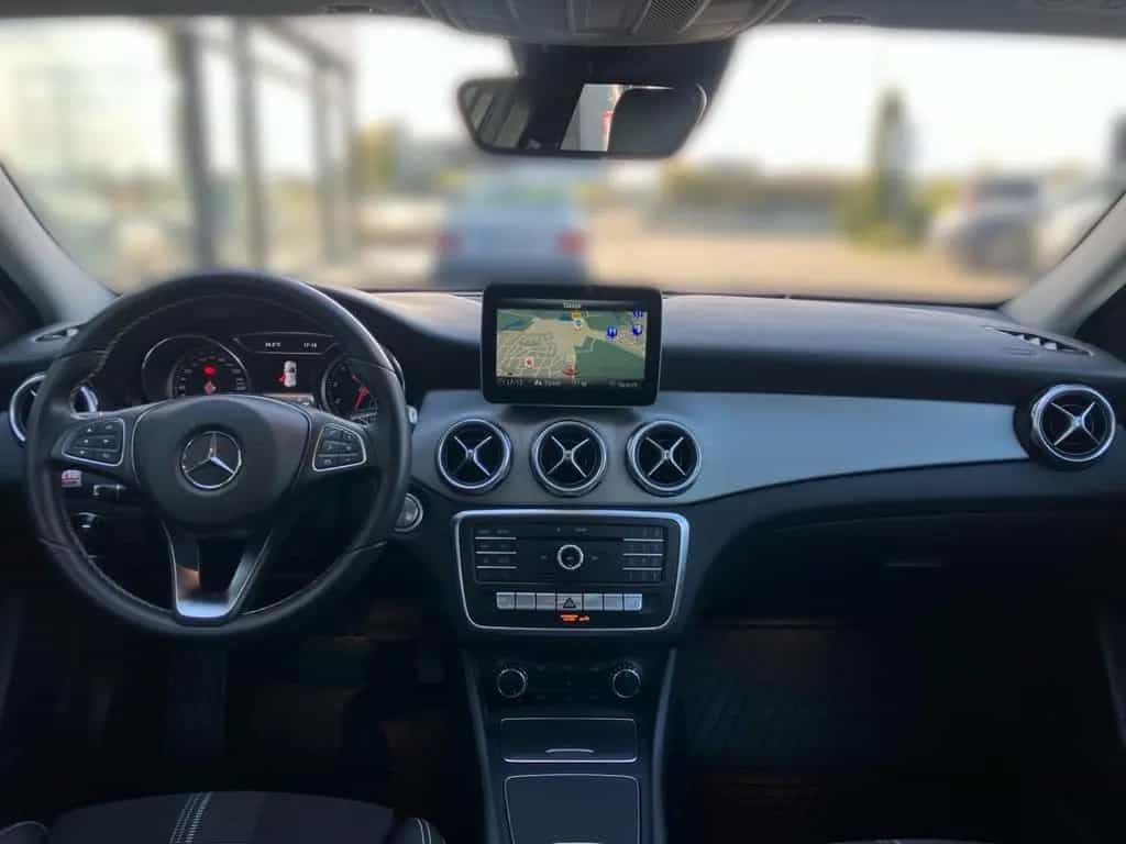 Mercedes-Benz GLA-Class 250 URBAN+AHK+LED+FLA+AMBI+TOTWINKEL+AMBIENT 04/2018-photo-9