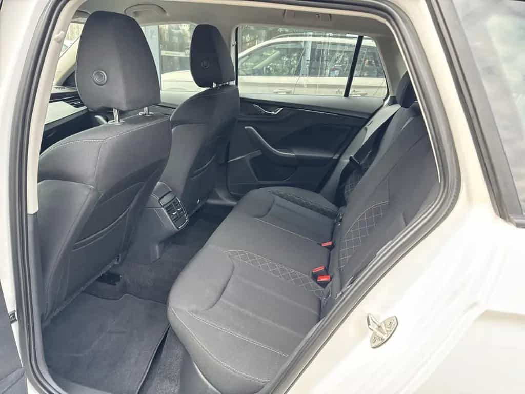 Skoda Kamiq Ambition 1.0T 81kW*Navi*Kamera*Klimaautoma 08/2023-photo-9