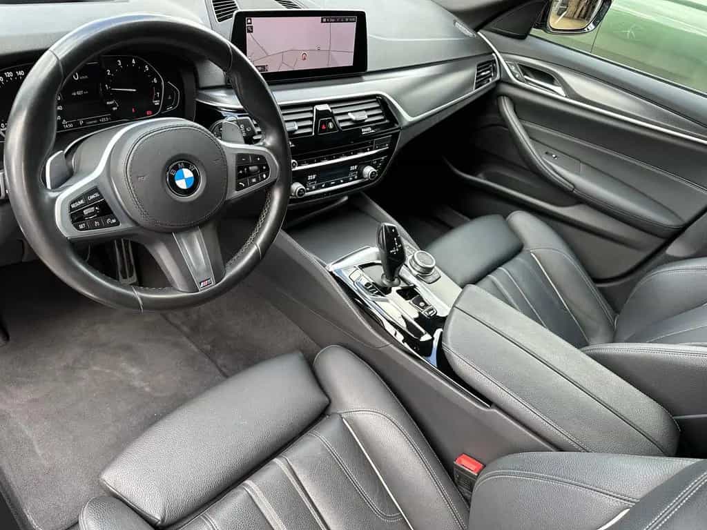 BMW 5 Series 11/2020-photo-7