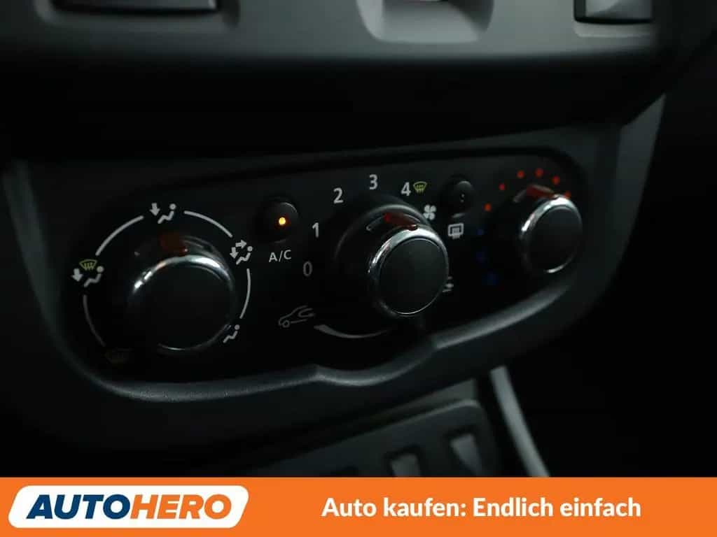 Dacia Duster 1.6 SCe Urban Explorer 4x2*NAVI*ALU*KLIMA 07/2016-photo-16