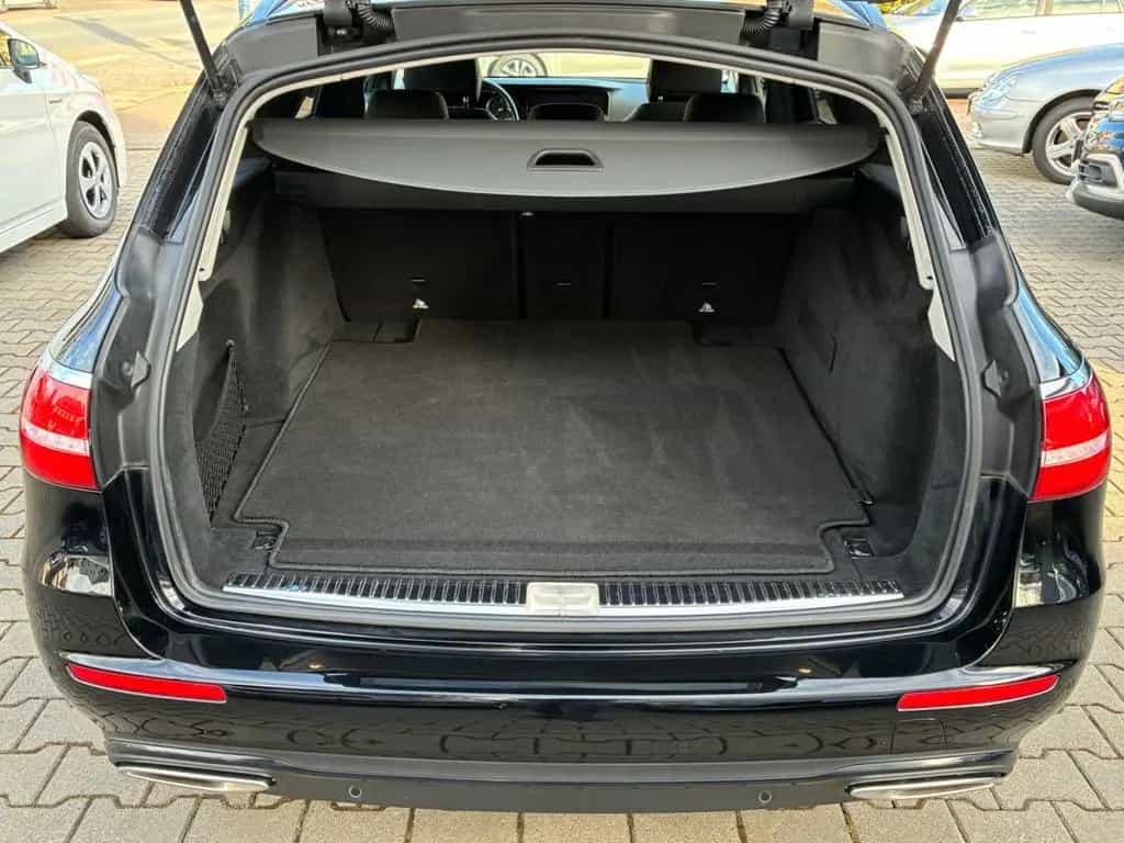 Mercedes-Benz E-Class 200 T-Modell / LED / Teilleder / Black-line 01/2020-photo-15