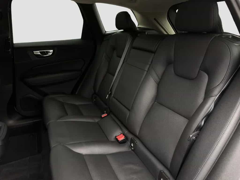 Volvo XC60 B4 Momentum Pro/Leder/Navi/LED/AHK/Kam/BLIS 01/2021-photo-13